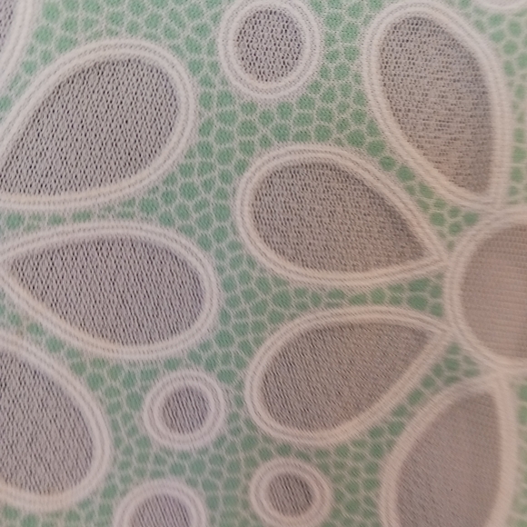 Y2K Moda top sz.S abstract flowers, Light green and white nwt - Picture 2 of 7